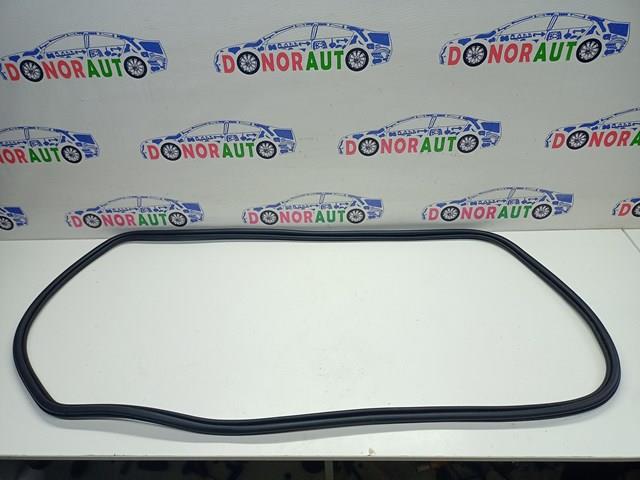Ущільнювач дверей задніх, (на кузові) 4L0833721A VAG