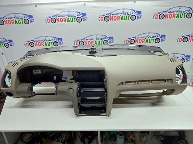 Панель передня "торпедо" 4L1857041N VAG