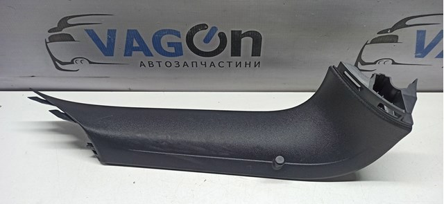 Обшивка кришки багажника 5N0867703A82V VAG