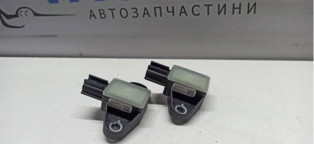 Датчик Ейрбег передній 5N0959354 VAG