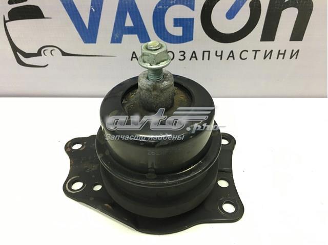 Подушка (опора) двигуна, права передня 6Q0199262AF VAG