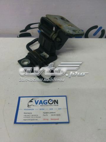 Петля задніх правих дверей 7L0833412 VAG