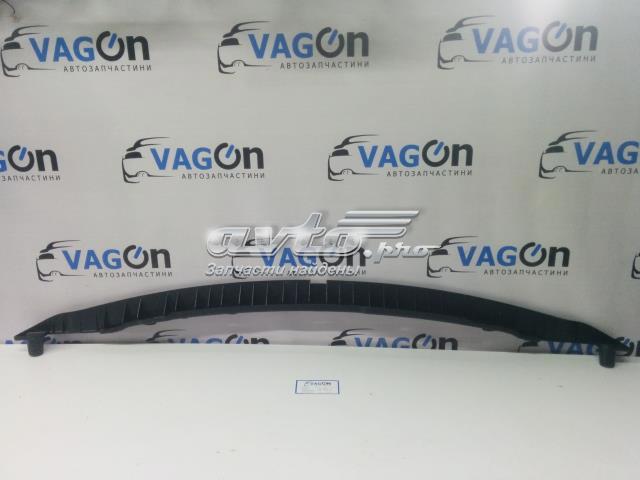 Кронштейн бампера заднього, центральний 7L6807863B VAG