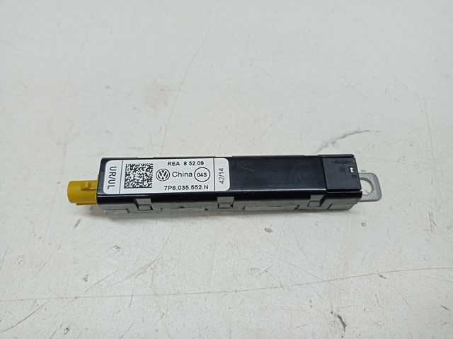 Підсилювач сигналу антени 7P6035552N VAG