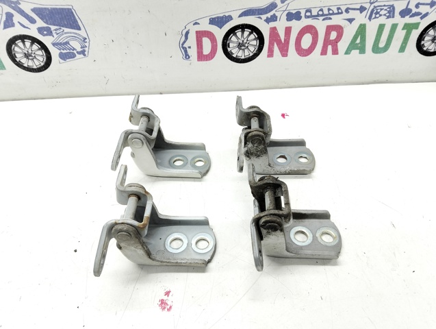 Навіски (передніх) дверей 80401EG000 NISSAN