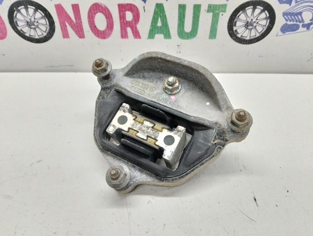 Опора кпп 8K0399151CF VAG