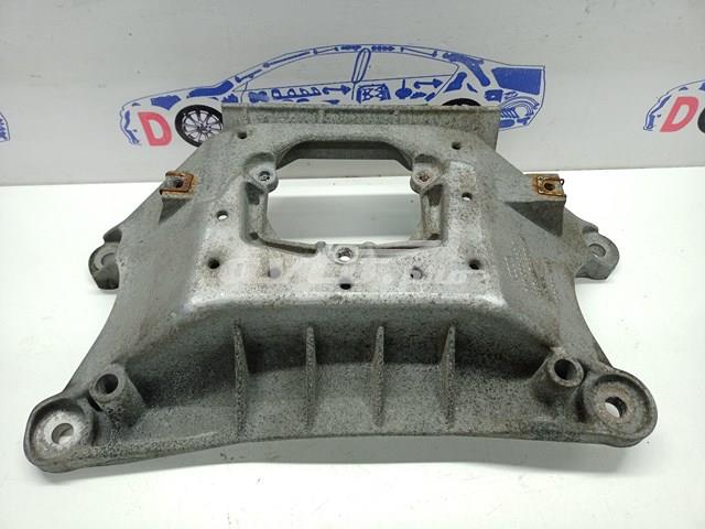 Кріплення кпп 8K0399263T VAG