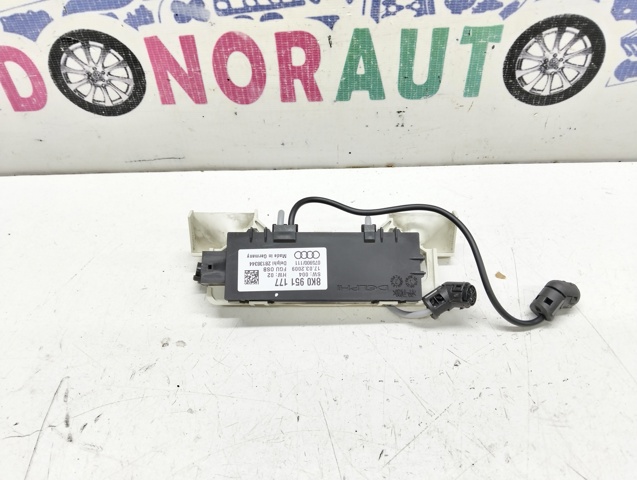 Датчик руху в салоні 8K0951177 VAG