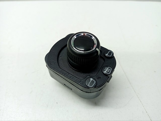 Регулятор дзеркал 8K0959565B VAG