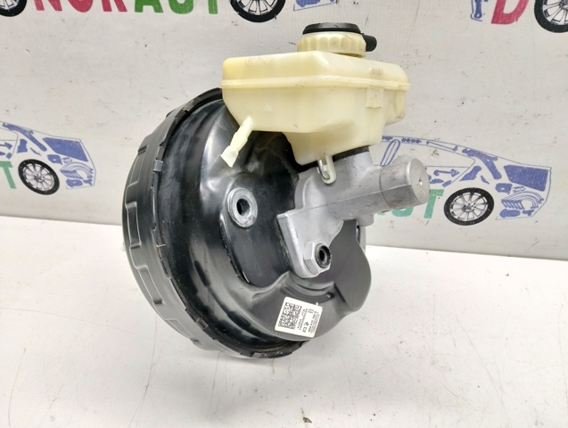 Вакуумника 8R0612103D VAG