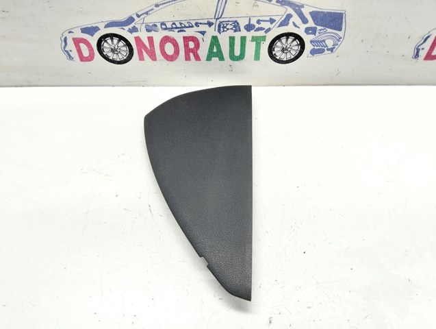 Кришка бічна панелі "торпедо", права 8R0857086B4PK VAG