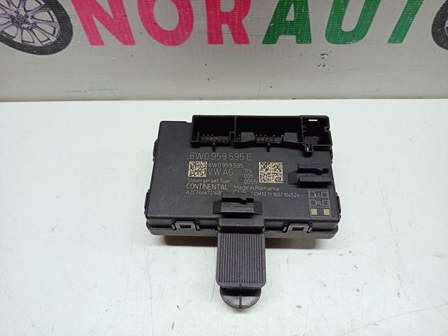 Блок комфорту задніх дверей 8W0959595E VAG