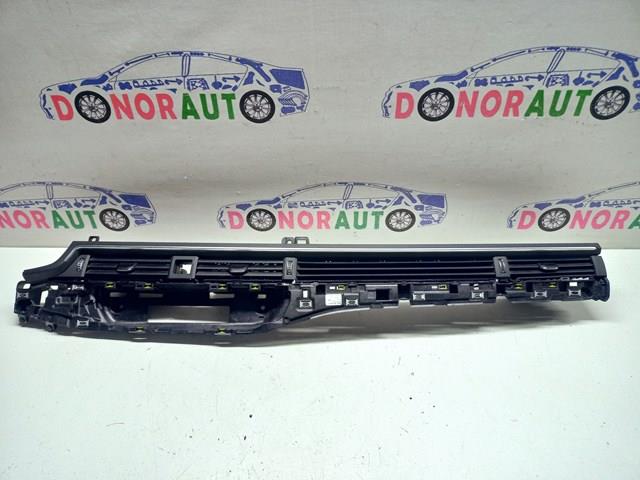 Решітка повітроводу 8W1820902D VAG
