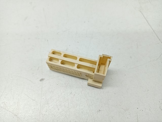 Жабка стопів 9240076 BMW