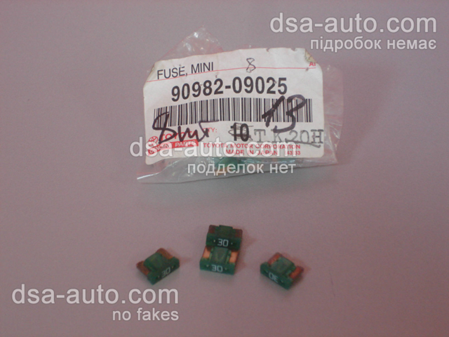 Запобіжник 9098209025 TOYOTA