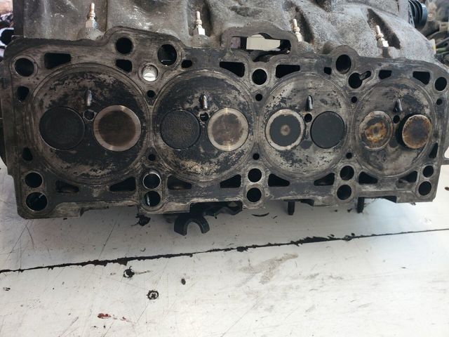 Головка циліндрів 038103373R VAG