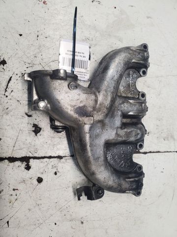 Колектор впускний 03G129713K VAG