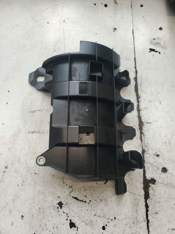 Масловідбивач піддону двигуна 03L103623 VAG