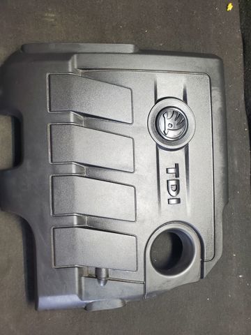 Кришка двигуна декоративна 03L103925BJ VAG
