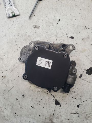 Насос вакуумний 03L145207 VAG