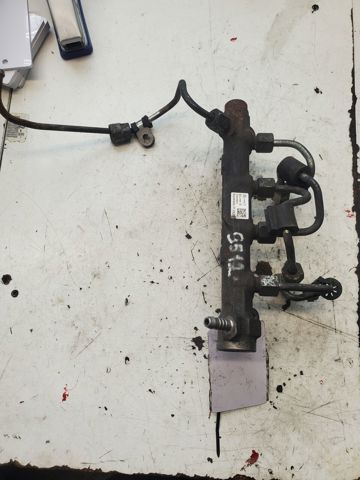 Розподільник палива 04L089G VAG