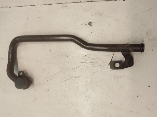 Патрубок системи охолодження Skoda Octavia 4 A8