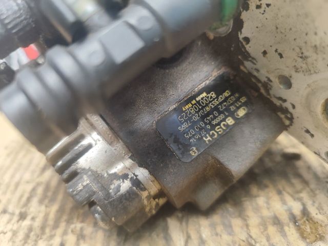 Насос паливний високого тиску Volkswagen Golf VIII