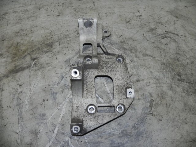 Кріплення генератора 06F903143F VAG