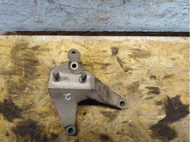 Кронштейн подушки КПП 112531966R RENAULT