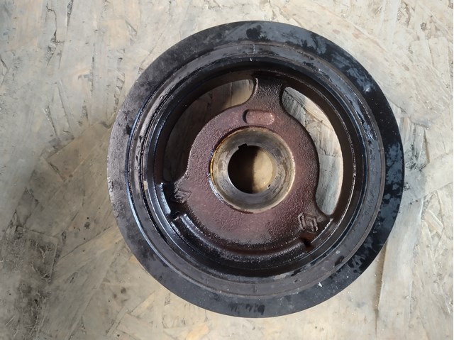 Демпферний шків колінвала 123038614R RENAULT