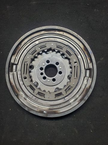 Демпферний маховик 123105323R RENAULT