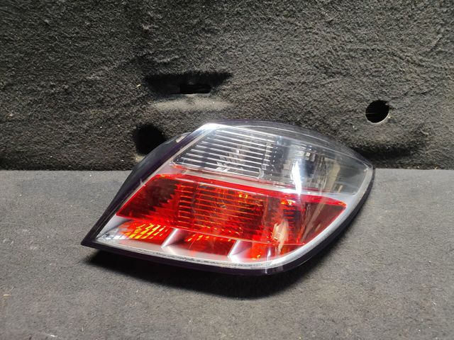 Задній правий стоп 13252444 OPEL