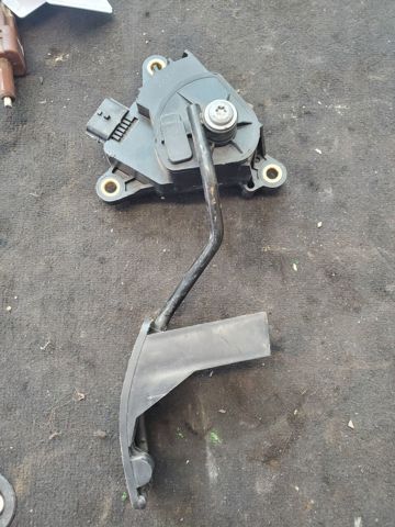 Підаль газу 18002JD900 NISSAN