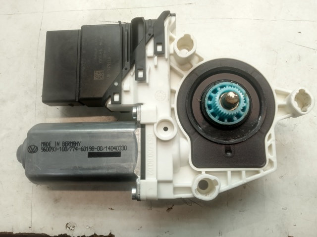 Моторчик склопідйомника двері задніх, лівих 1K0959703AG VAG