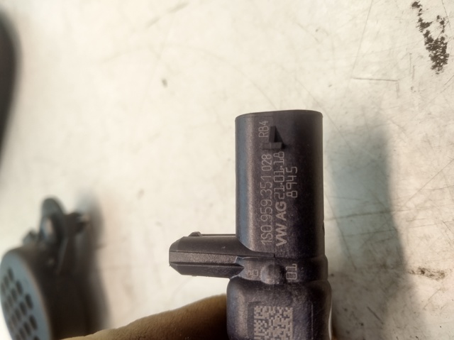Датчик AIRBAG передній 1S0959351 VAG