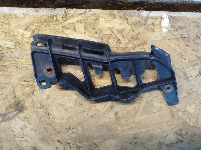 Кріплення бампера 1T0807889C VAG