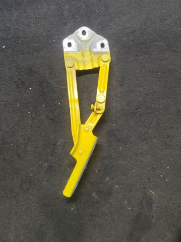 Петля капота, права 1T0823302B VAG