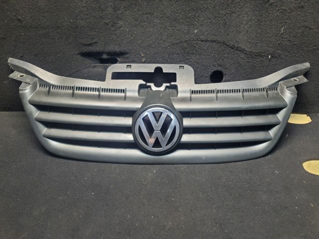 Решітка радіатора 1T0853651A VAG