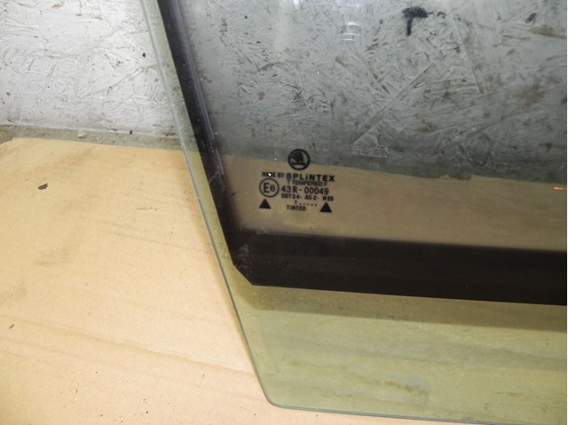 Б/у стекло передней правой двери skoda octavia tour  (2006) код: нф-00003656 1U4845202A