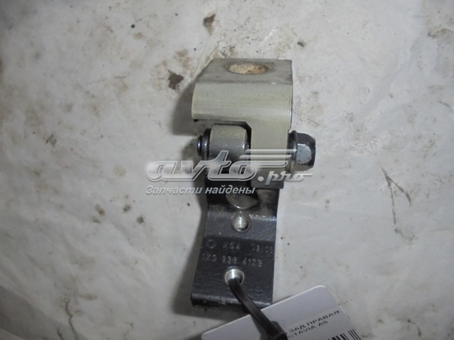 Петля задніх правих дверей 1Z0833412B VAG