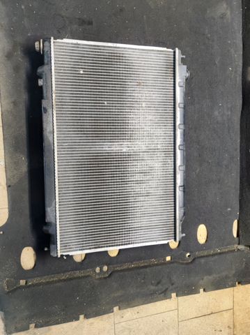 Радіатор охолодження 21460CA010 NISSAN