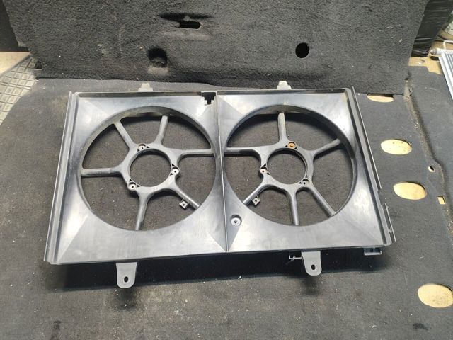 Облицювання рамки радіатора 21483CA000 NISSAN