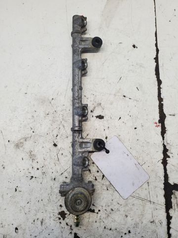 Розподільник палива 2380723021 TOYOTA