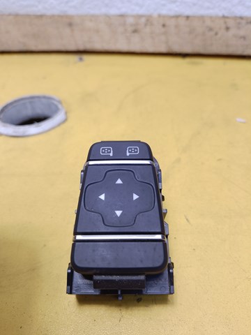 255700068R Renault (RVI)