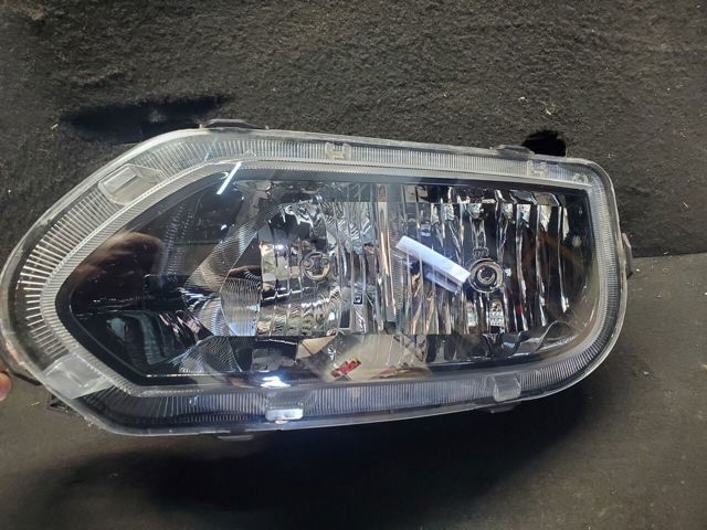 Права блок фара 260101001R RENAULT