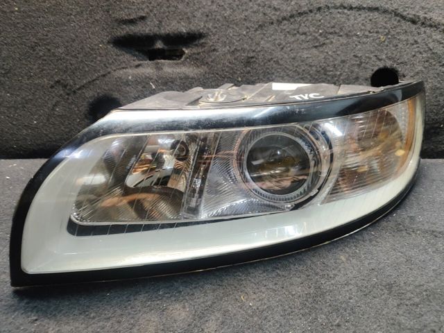 Основна фара в зборі ліва 31265694 MARKET (OEM)