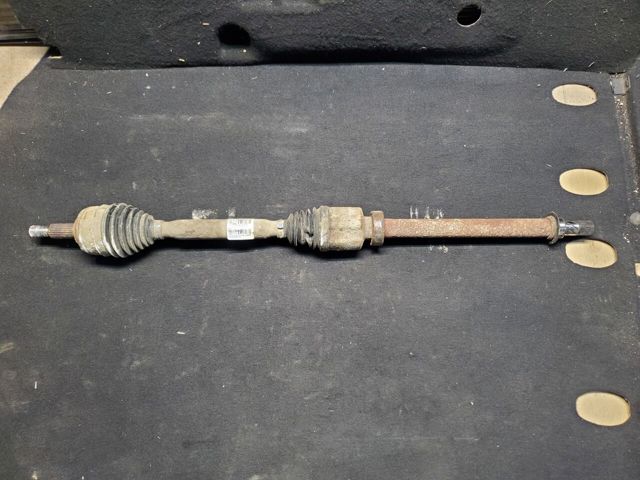 Піввісь передня, права 391006849R RENAULT
