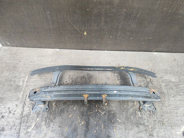Балка бампера переднього 3C0807109B VAG
