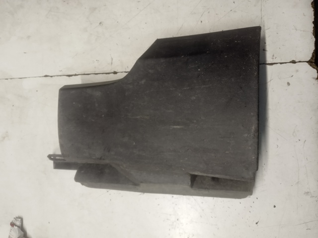 Накладка зовнішня (молдинг) порога, лівий 3C0853897 VAG