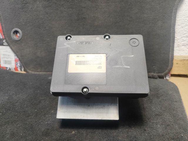 Блок управління АБС (ABS) 47660CC084 NISSAN